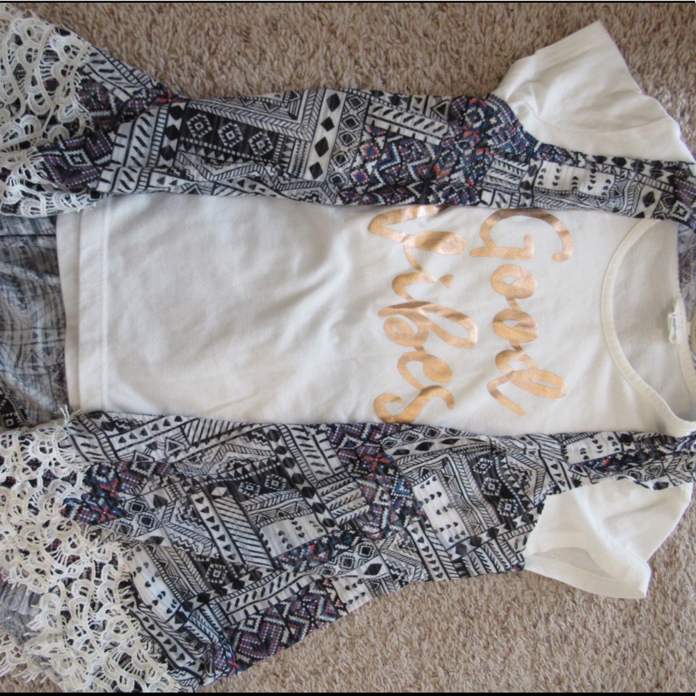 T-shirt and tank top sweater set